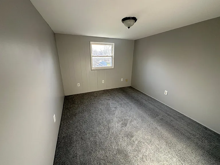 22829 Rosalind Ave — Photo 11