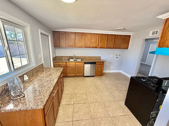 3rd image of 271 E Avenue J8