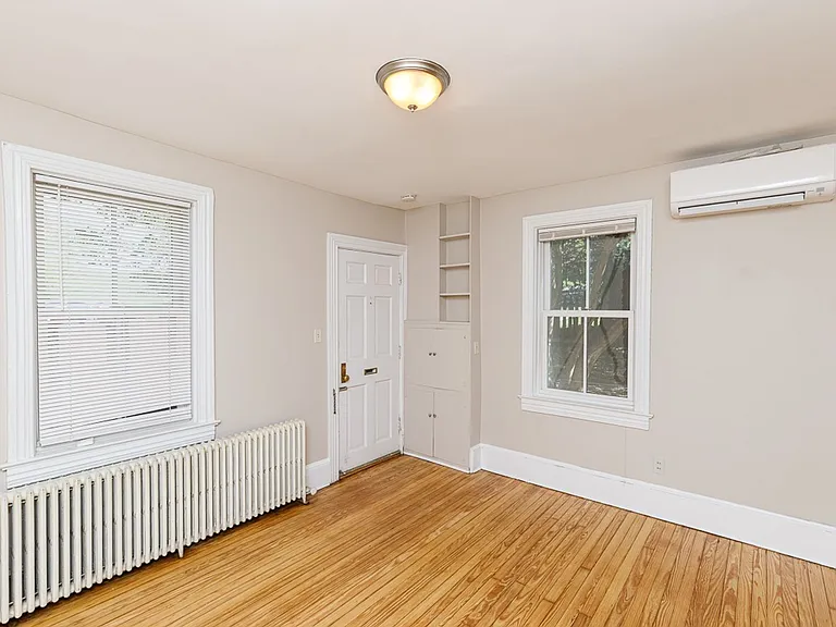 1525 Elliot Pl NW — Photo 13