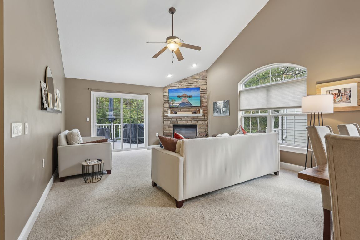 next background image