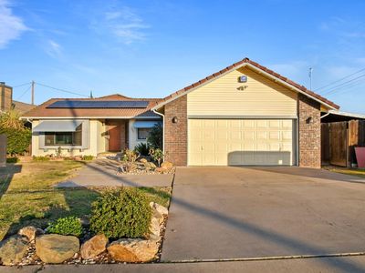 300 N Emerald Ave, Modesto, CA, 95351