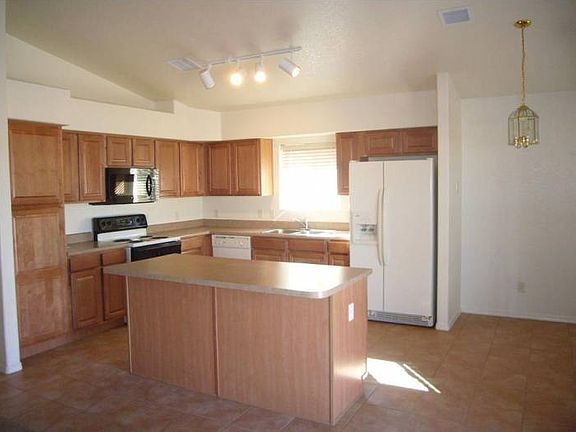 Kitch/Breakfast Nook
