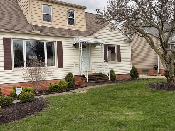 5351 Huron Rd, Lyndhurst, OH 44124