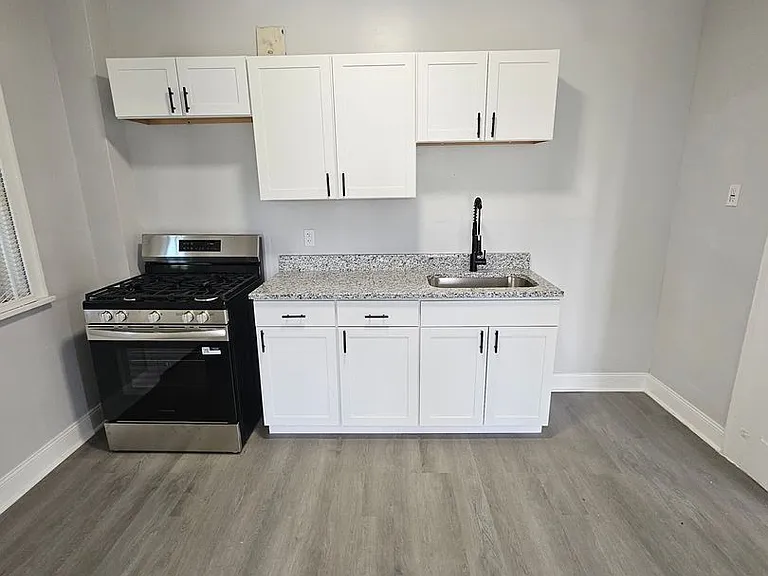14201 Westropp Ave — Photo 19