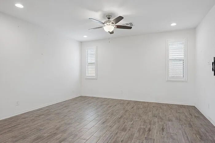 10445 E Tesla Ave — Photo 13