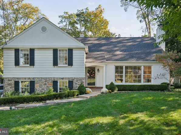 239 Hardwicke Ln, Villanova, PA 19085