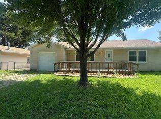 107 4th St, Americus, KS 66835
