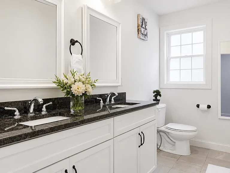 1 Patricia Way — Photo 10