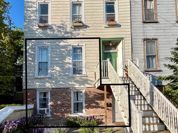 210 Allen St #1, Hudson, NY 12534