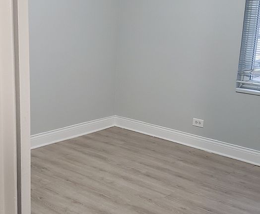 4th image of 1950 W Hood Ave #1-A