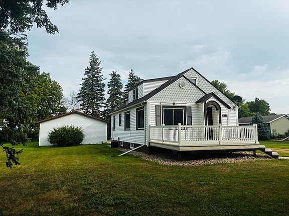 2nd image of 617 3rd Ave