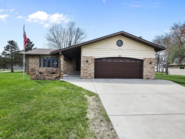 303 3rd St NW, Little Falls, MN 56345