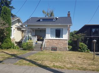 740 N 66th St, Seattle, WA 98103