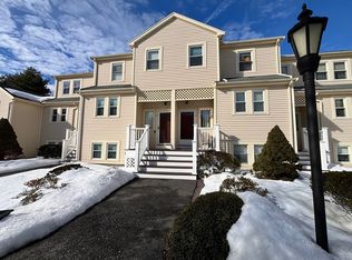 8 Lamplighter Ln #8, South Easton, MA 02375