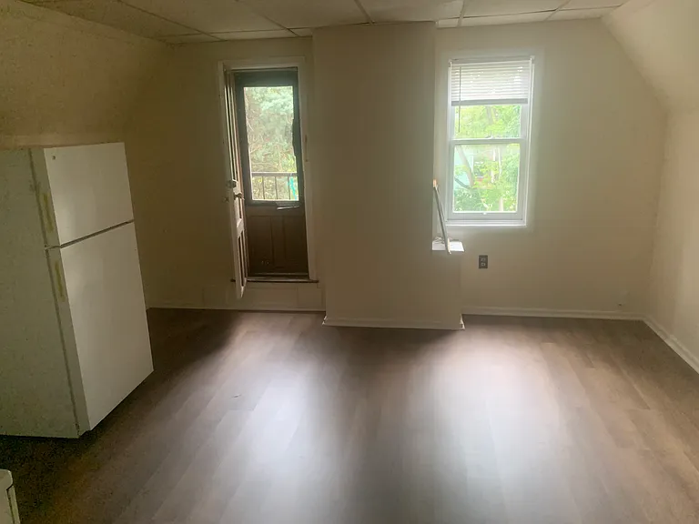 430 Ross Ave #3 — Photo 7
