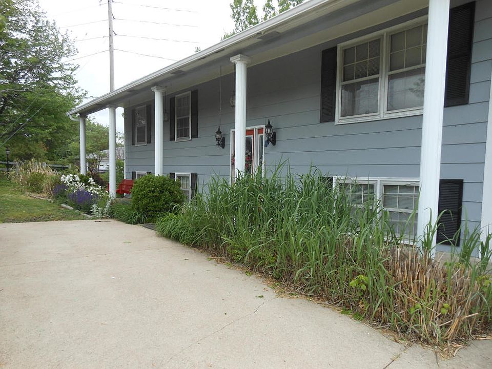 1st image of 4221 Wales Dr