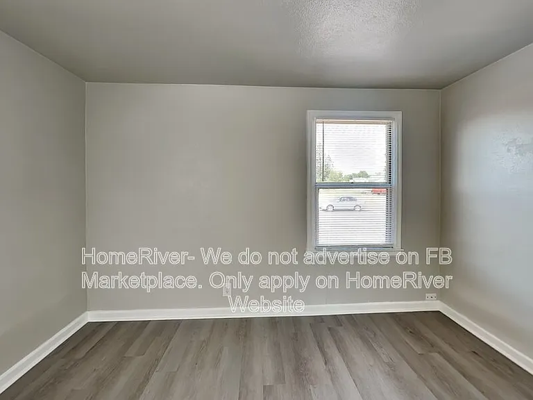 2329 W Sanson Ave — Photo 11