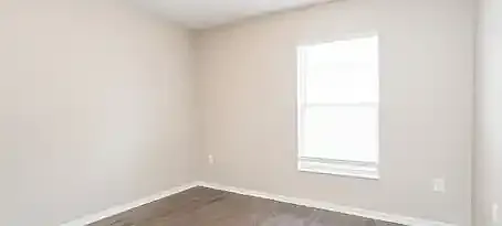 2402 Knightsbridge Blvd — Photo 12