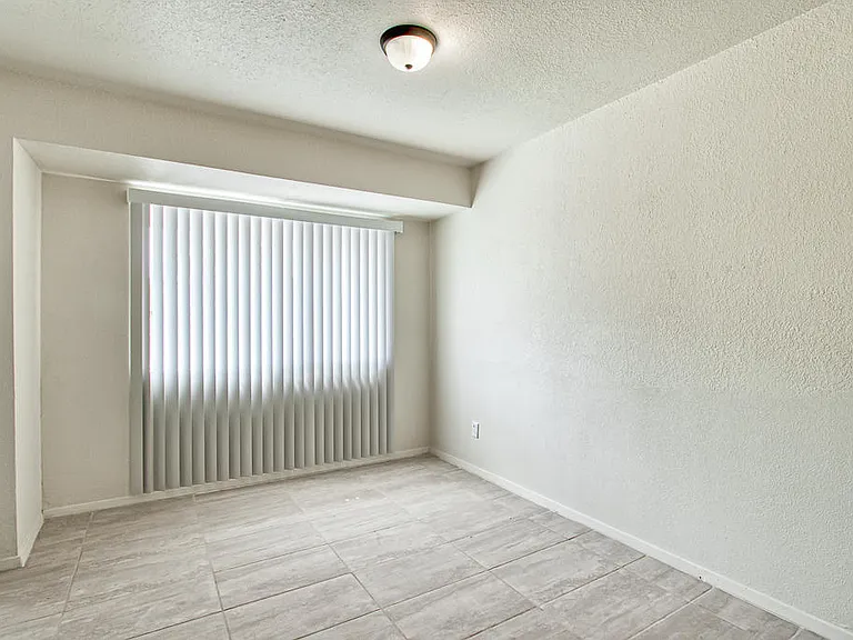 10720 McAllen Pl — Photo 13
