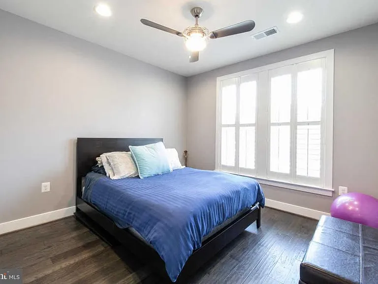 2203 Richmond Hwy #101 — Photo 20