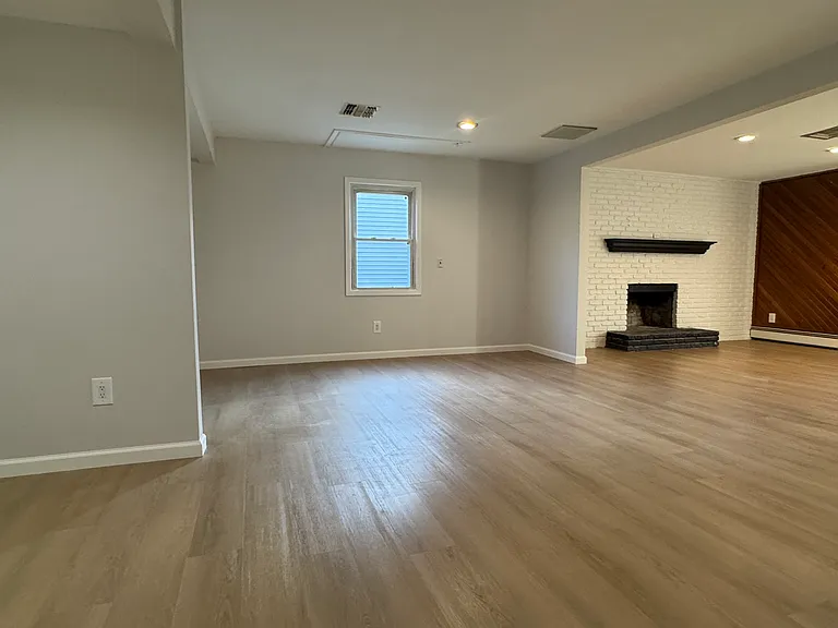 639 Townline Rd — Photo 6