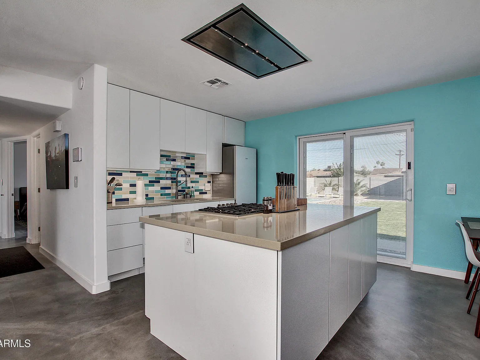 4 bed, 2.0 bath, 1378 sqft, $3,500 — Photo 3