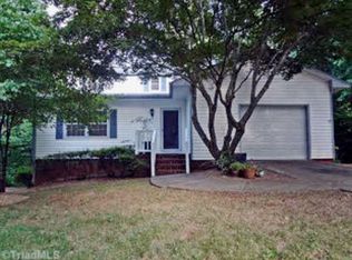 1716 Bearhollow Rd, Greensboro, NC 27410