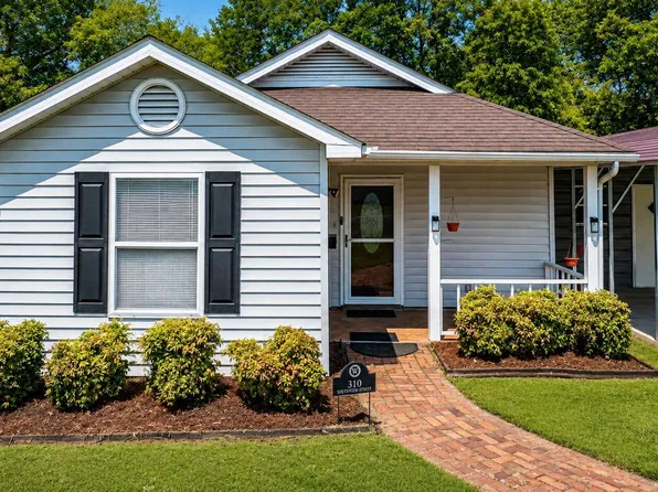 310 S Webb St, Selma, NC 27576