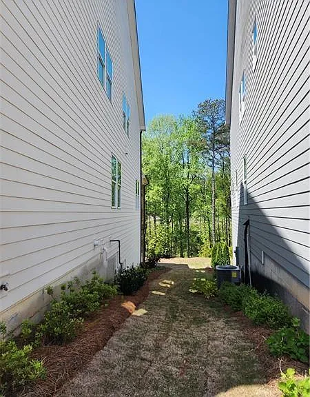 1241 Westshore Dr — Photo 5
