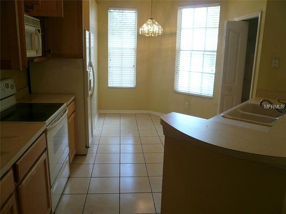 4th image of 10116 Mowry Ln