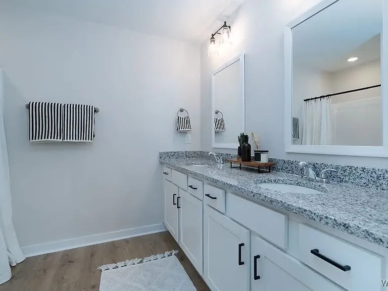 22105 Cove Ln — Photo 21