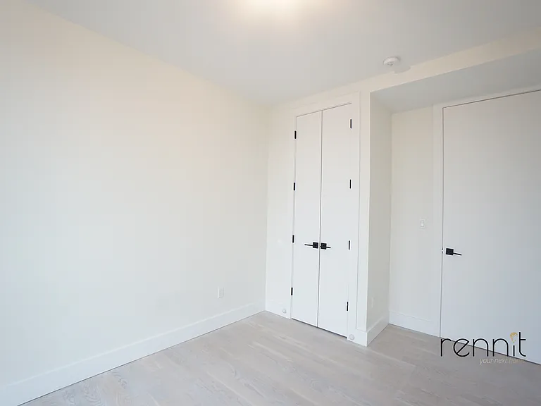 937 Rogers Ave #5R — Photo 11