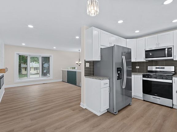 2nd image of 4435 Balmoral Dr