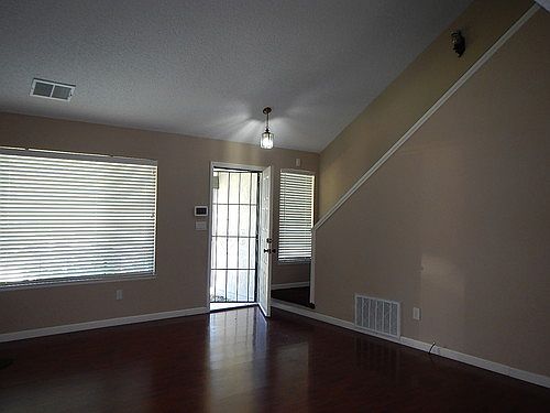 2nd image of 808 Whitehaven Ct