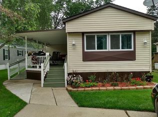 25 Willow Ct, Oakland, MI 48363