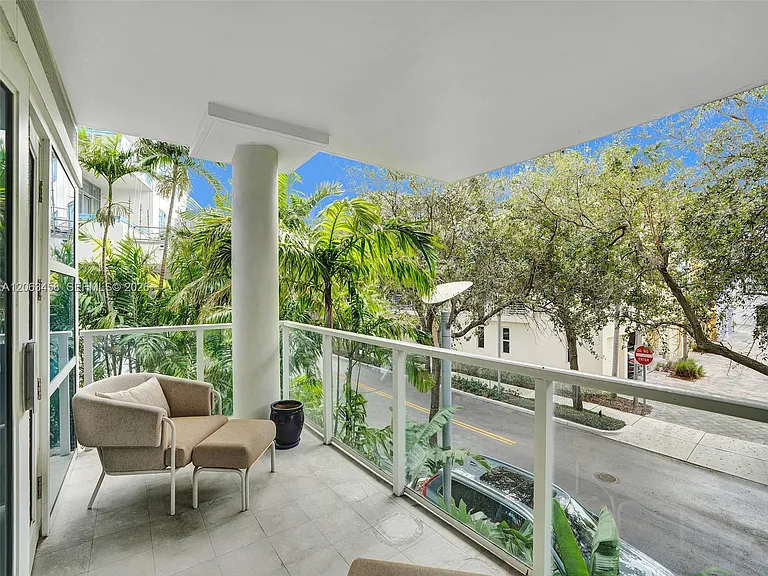 6103 Aqua Ave #107 — Photo 24