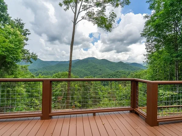 182 Loose Wire Way, Sylva, NC 28779
