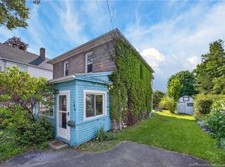 144 Henry St, Fredericton, NB E3A 3J1