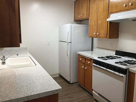 2nd image of 336 Claydelle Ave APT 11