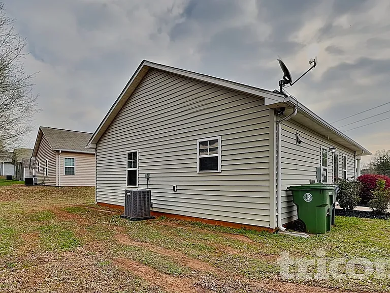 18011 Lynn Ln — Photo 12