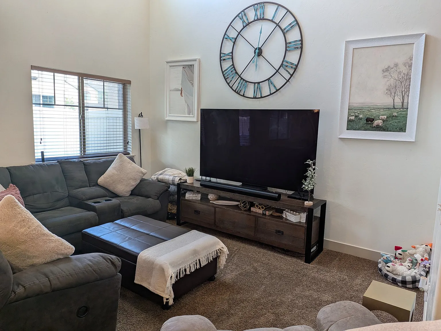 3 Bedroom Townhome — Photo 4