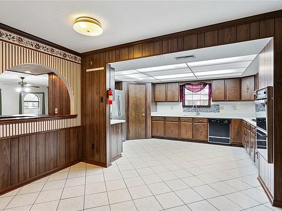 5th image of 517 Bellemeade Blvd