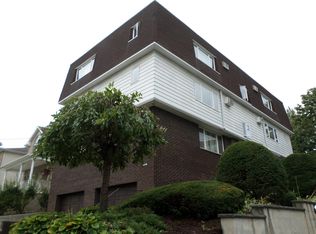 88 Feronia Way APT 2B, Rutherford, NJ 07070