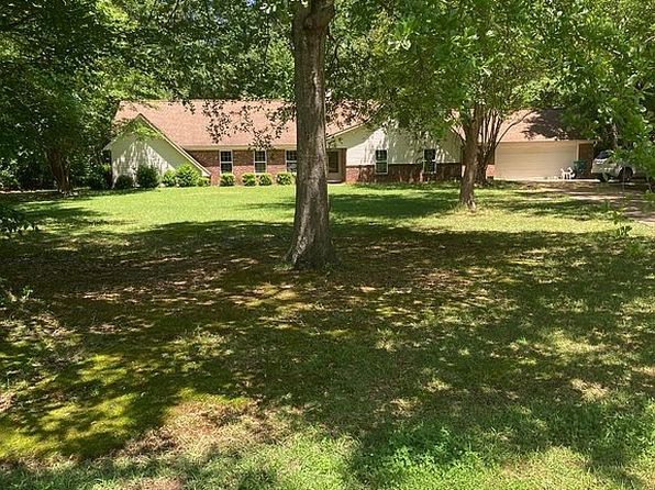 152 Suzanne Ln