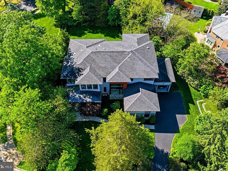 1513 Oakview Dr — Photo 93