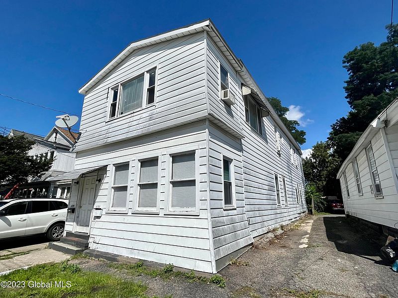 3rd image of 1129 Cutler Street