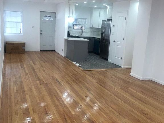 5th image of 11625 167th St