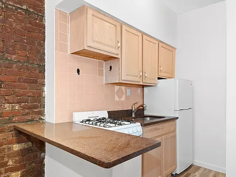 84 E 3rd St #2D — Photo 4