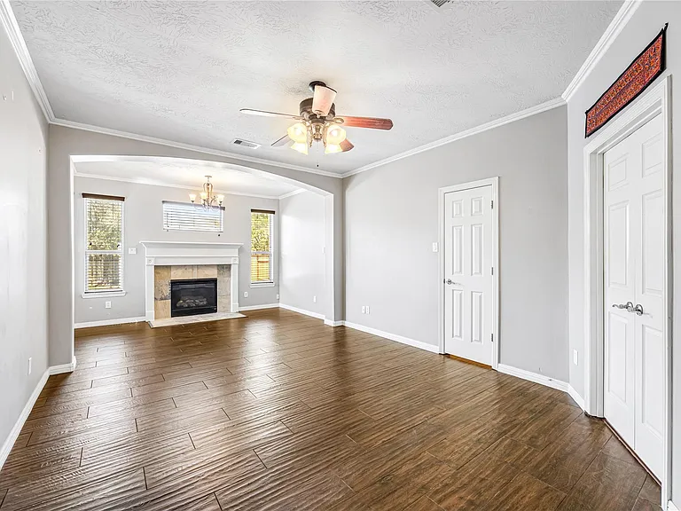 8127 Edenwood Dr — Photo 23