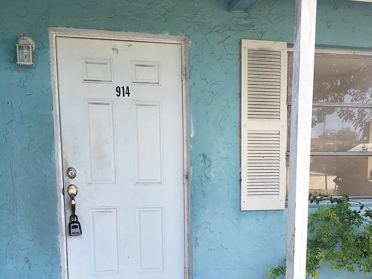 914 San Remo Ave — Photo 5